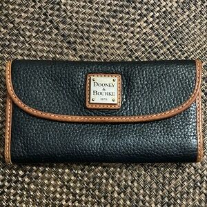 Dooney & Bourke Continental Clutch